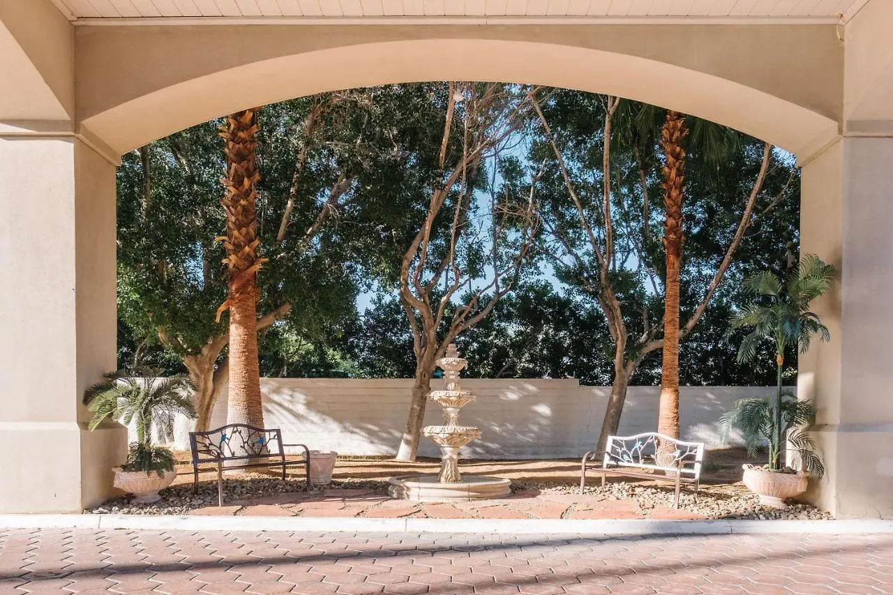 L3 Oasis Hotel Palm Springs